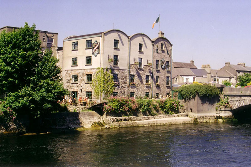 Обучение в школе Bridge Mills Galway Language Centre