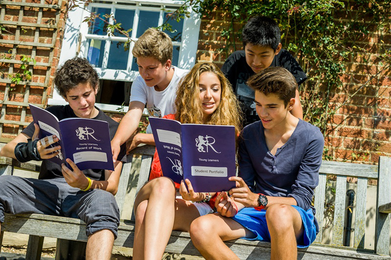 Летний курс для подростков «All English - Exam» в школе Regent Scanbrit in Bournemouth