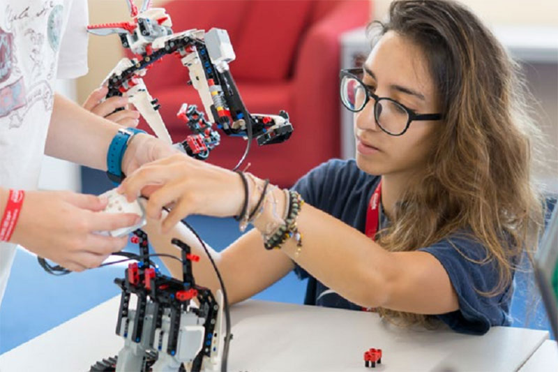 LEGO Robotics Camp - Лагерь робототехники LEGO в Xplore